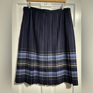 Edinburgh Vintage New Wool Classic Navy blue Plaid Women's Skirt Size 20